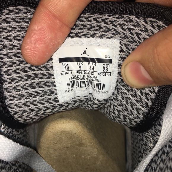 Air Jordan 1 retro mid almost ds  worn one size 10 - Picture 6 of 7